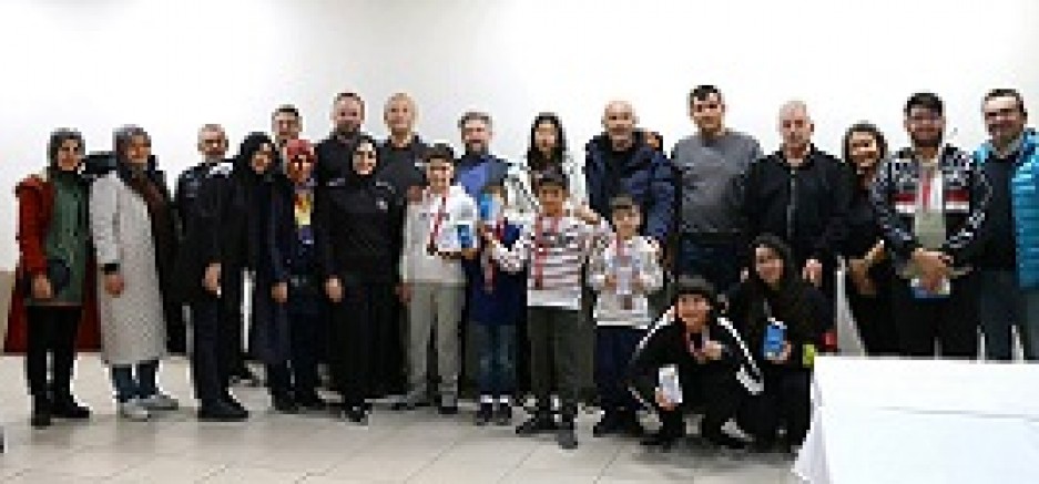 3 Aralık Dünya Engelliler Gününde Satranç Turnuvası Yapıldı