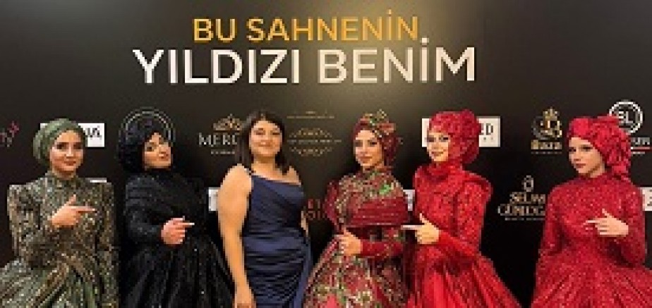 Banaz'ın Gururu Rümeysa Gökpınar ve ekibi sahnenin tozunu attırdı