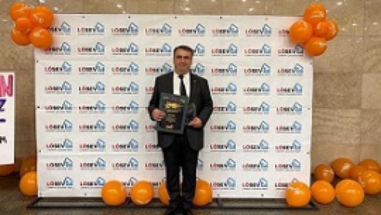 LÖSEV Yılın Basın Gönüllüsü Ödülü  Murat Demircan’a verildi