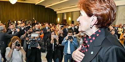 AKŞENER, UŞAK İL ve İLÇE BAŞKANLARIYLA TOPLANTI YAPTI