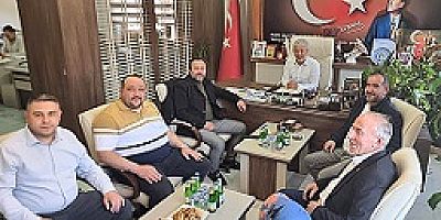 BANAZ AK PARTİDEN ESNAF ODASINI ZİYARET