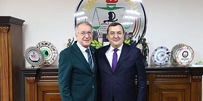 Başkan Batur’dan baro ziyareti