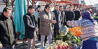 BAŞKAN ÇAKIN’DAN ÇARŞAMBA PAZARI ESNAFI’NA ZİYARET