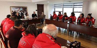 BAŞKAN CERİTOĞLU SENGEL AKUT SELÇUK EKİBİ İLE BİR ARAYA GELDİ