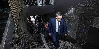 Batur, yanan Necatibey İlkokulu’nda incelemelerde bulundu