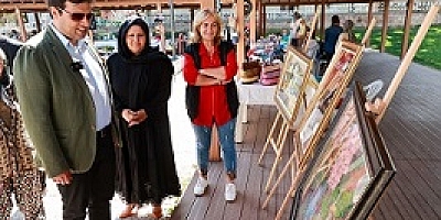 BİRBİRİNDEN GÜZEL ÜRÜNLER ZÜMRA KADIN EL EMEĞİ PAZARINDA