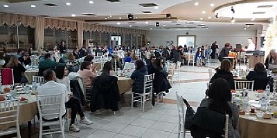 Birlik Sağlık Sen temsilcileri iftarda buluştu.