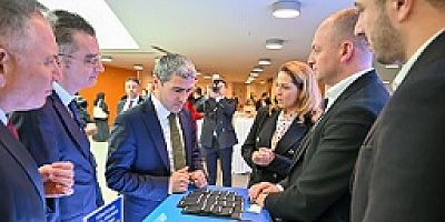 DİJİTAL ÇAĞIN REKABET GÜCÜ UŞAK’TA ELE ALINDI