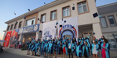 EFES SELÇUKLU GENÇLERİN İLK CEP HARÇLIKLARI YATTI