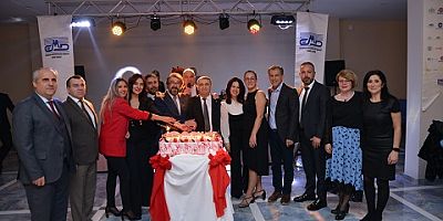 EMD İzmir Şubesi 33. Yaşını Pamukkale’de kutladı