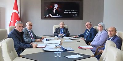 Encümen Toplantısı Genel Sekreter Murat TOY başkanlığında yapıldı.