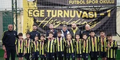  FENERBAHÇE UŞAK FUTBOL SPOR OKULU NAMAĞLUP ŞAMPİYON 