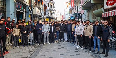 İKİNCİSİ DÜZENLENEN PES TURNUVASI GENÇLERİN BULUŞMA ADRESİ OLDU
