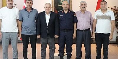 KARMA DERİ OSB BAŞKANI COŞKUN GÜNGÖR VE YÖNETİMİNDEN İL EMNİYET MÜDÜRÜNE ZİYARET