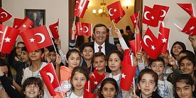 Konak’ta Cumhuriyet Bayramı haftasında her güne ayrı kutlama, her gün aynı gurur