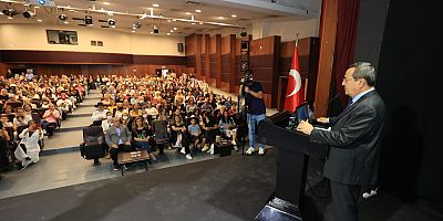 Konak’ta “Güçlü kadın, güçlü anne, güçlü çocuk” konuşuldu