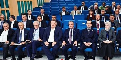 OSBÜK TOPLANTISINA BASKAN ÇOŞKUN GÜNGÖR KATILDI