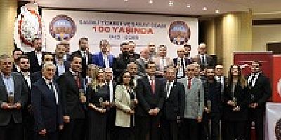 Salihli TSO, iş insanlarını ödüllendirdi