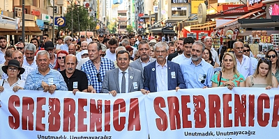 Srebrenitsa kurbanları Konak’ta anıldı