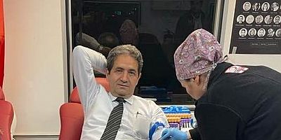 TÜRK SAĞLIK SEN BAŞKANI ÖZKUK ve ARKADAŞLARI KAN BAĞIŞINDA BULUNDULAR