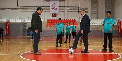 UŞAK’TA DEZAVANTAJLI ÇOCUKLAR SPOR İÇİN BİR ARAYA GELDİ