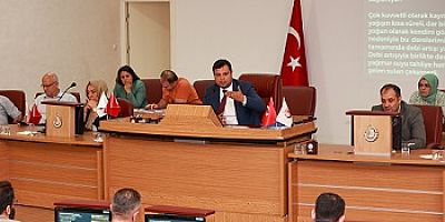 UŞAK’TAKİ YAĞIŞLAR MECLİS GÜNDEMİNDE KONUŞULDU