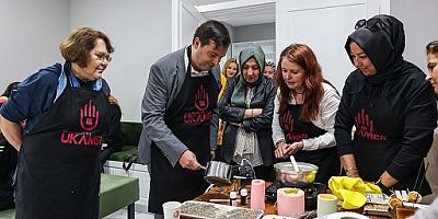 UŞAKLI KADINLAR UKAMER ATÖLYELERİNDE BULUŞTU
