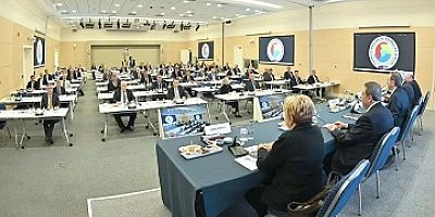 UTSO BAŞKANI KANDEMİR, TOBB EGE BÖLGE TOPLANTISINA KATILDI