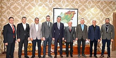 UTSO BAŞKANI KANDEMİR VE YÖNETİMİNDEN REKTÖR DEMİR'E ZİYARET