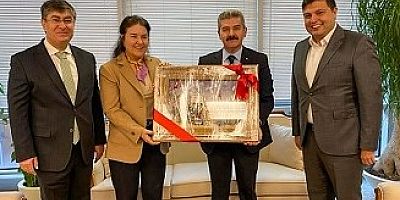 VALİ ERGÜN İLE BAŞKAN ÇAKIN, GEDİK HOLDİNG BAŞKANI HÜLYA GEDİK’İ ZİYARET ETTİLER