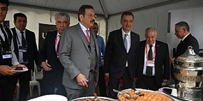 YÖRESEL LEZZETLERİMİZ TOBB GENEL KURULU'NDA SERGİLENDİ