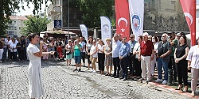 ZAFERİN 100. YILINDA EFES SELÇUK “O AN’A” TANIKLIK ETTİ
