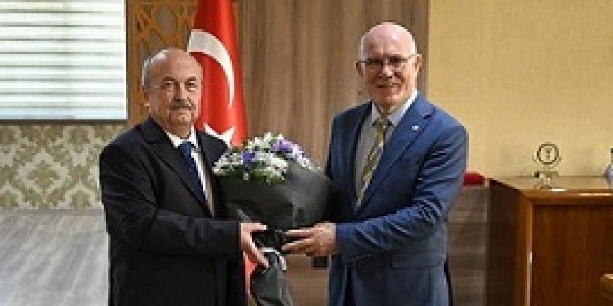 Uşak Üniversitesinde Rektörlük Devir Teslim Töreni Gerçekleşti