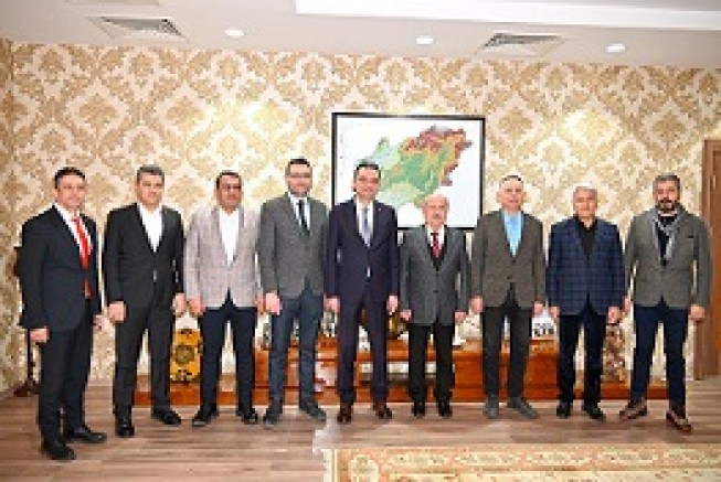 UTSO BAŞKANI KANDEMİR VE YÖNETİMİNDEN REKTÖR DEMİR'E ZİYARET